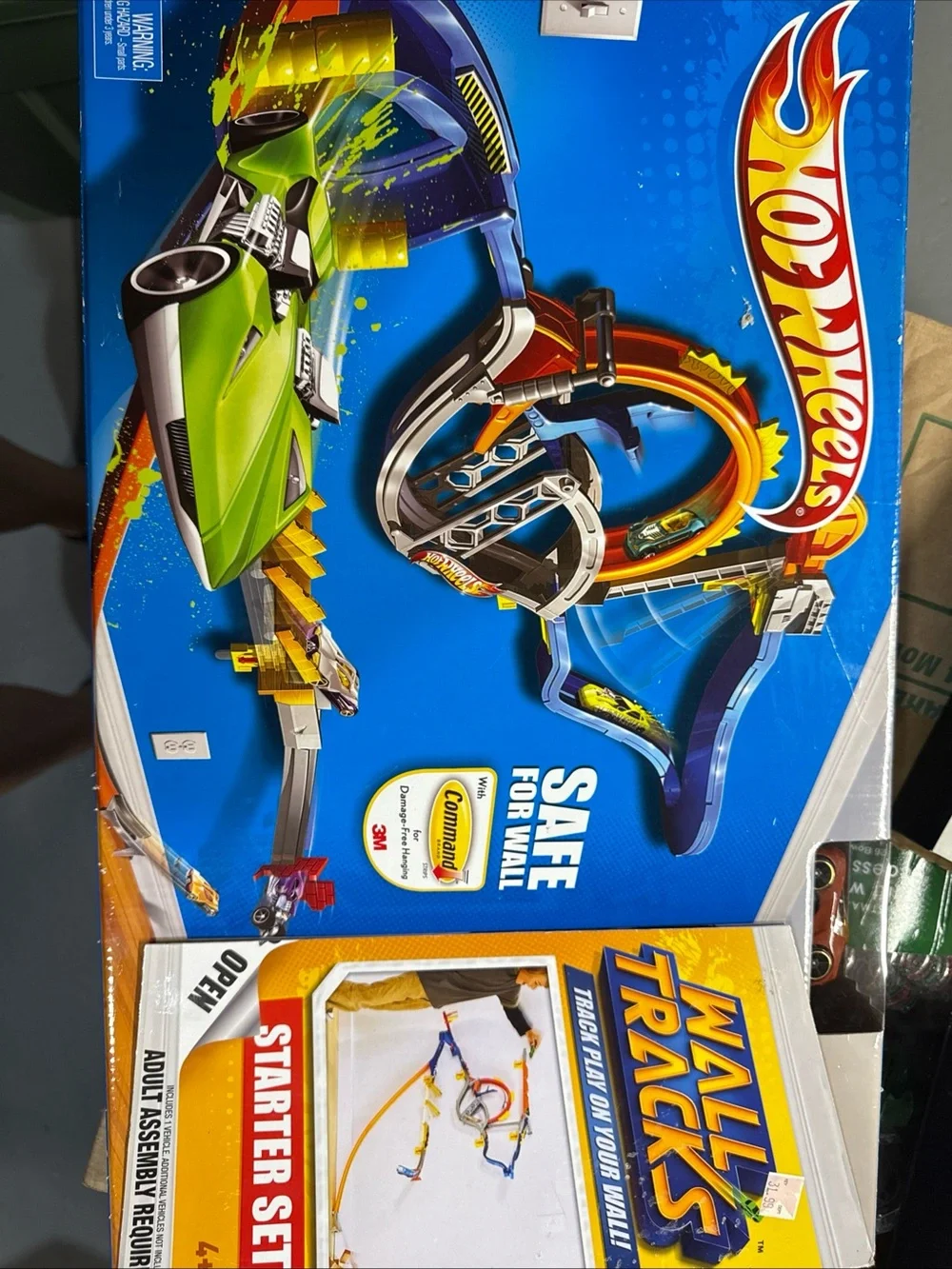 Hot Wheels Wall Tracks Starter Set - Blue & Green Track Playset